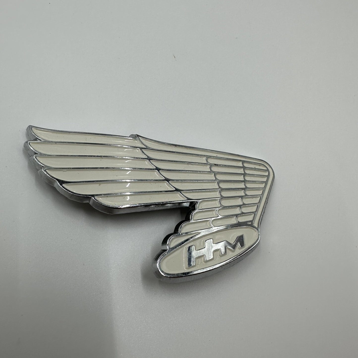 Genuine NOS Honda Right-Hand Tank Badge fits CB100 K0 K1 K2 CB125S 87121-107-000