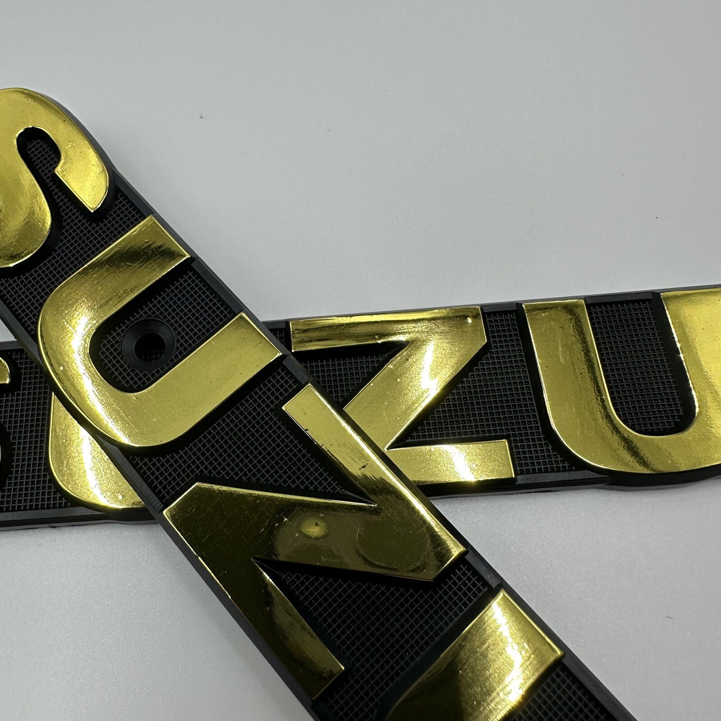 Fits Suzuki GT550 GT380 GT250 GT185 A100 GP100 Fuel Tank Emblem Decal Badge Gold