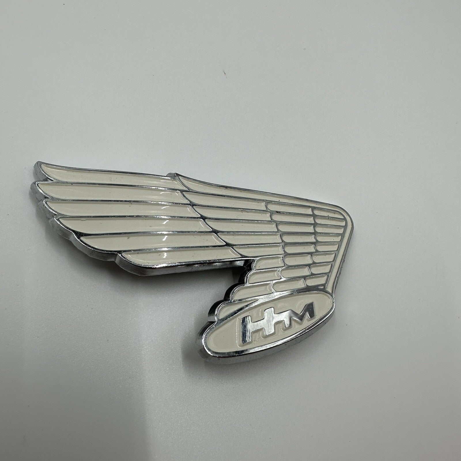 Genuine NOS Honda Right-Hand Tank Badge fits CB100 K0 K1 K2 CB125S 87121-107-000